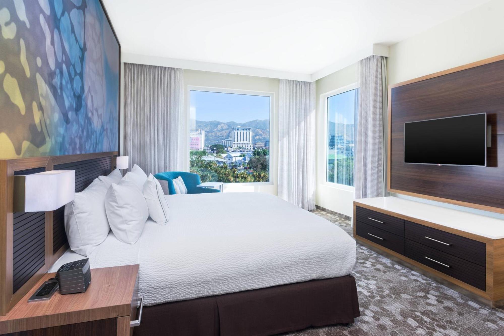 คอร์ตยาร์ด คิงส์ตัน จาไมก้า Hotel ภายนอก รูปภาพ